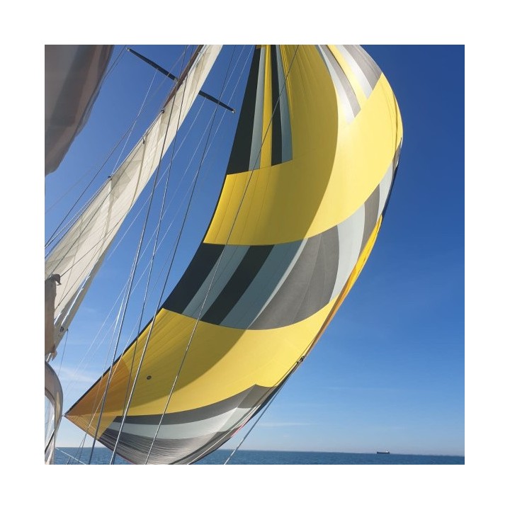 Symetrical spinnaker
